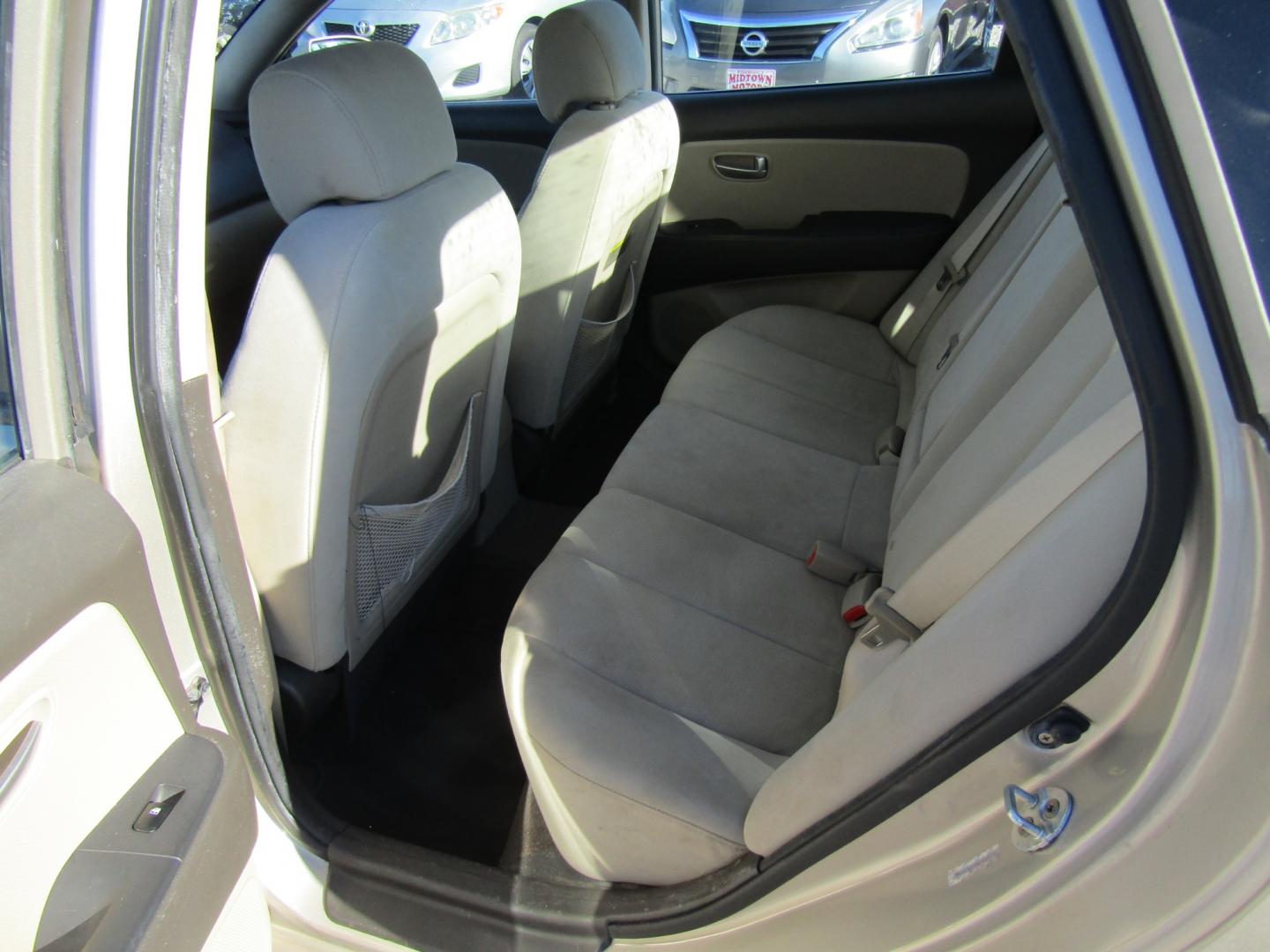 2008 Gold /Tan Hyundai Elantra GLS (KMHDU46DX8U) with an 2.0L L4 DOHC 16V engine, Automatic transmission, located at 15016 S Hwy 231, Midland City, AL, 36350, (334) 983-3001, 31.306210, -85.495277 - Photo#4